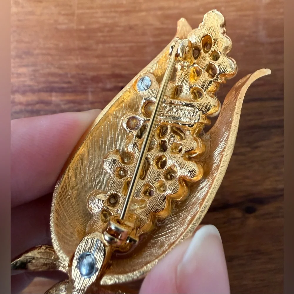 VTG Coro Gold Tone Tulip Brooch with Faux Pearls Pin Floral Flower